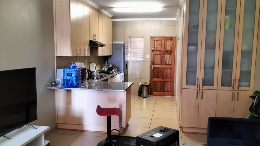 2 Bedroom Property for Sale in Langenhovenpark Free State